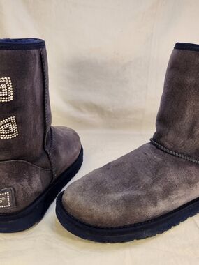 UGG 1006698 CLASSIC SHORT CRYSTAL BOW PURPLE SUEDE WOMEN SIZE 9/40